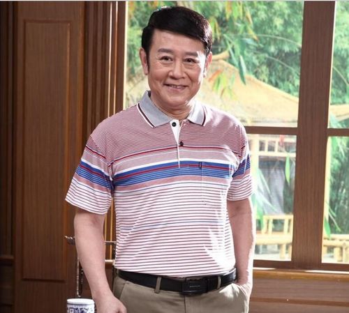 披肩、围巾与披风 女装摄影中如何用一块面料拍出高级感